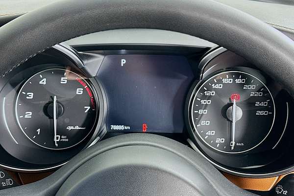 2017 Alfa Romeo Giulia VELOCE 952