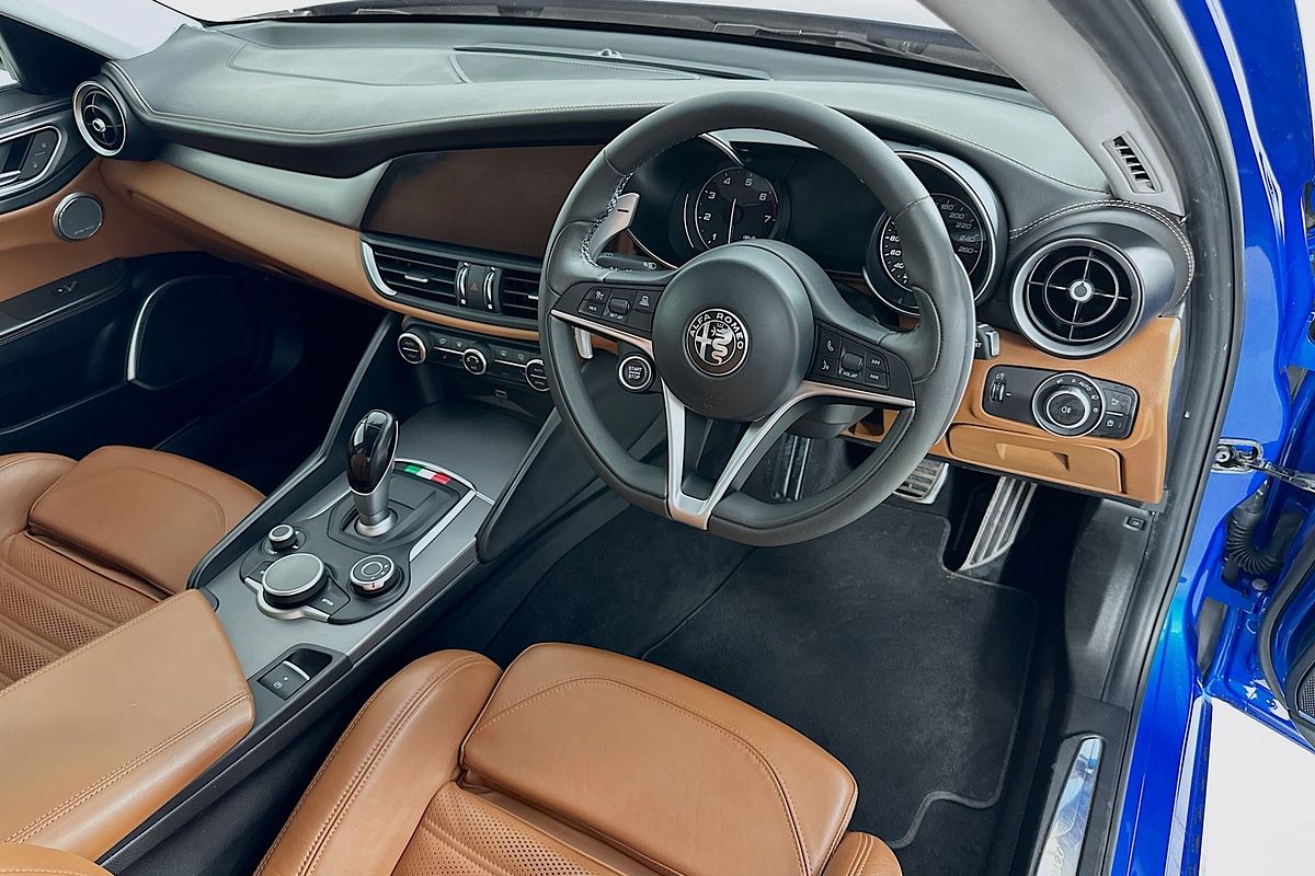 2017 Alfa Romeo Giulia VELOCE 952
