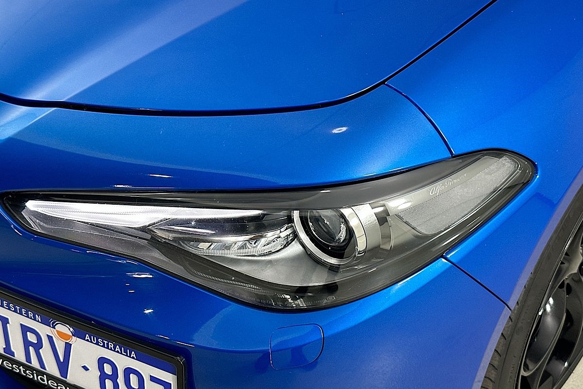2017 Alfa Romeo Giulia VELOCE 952
