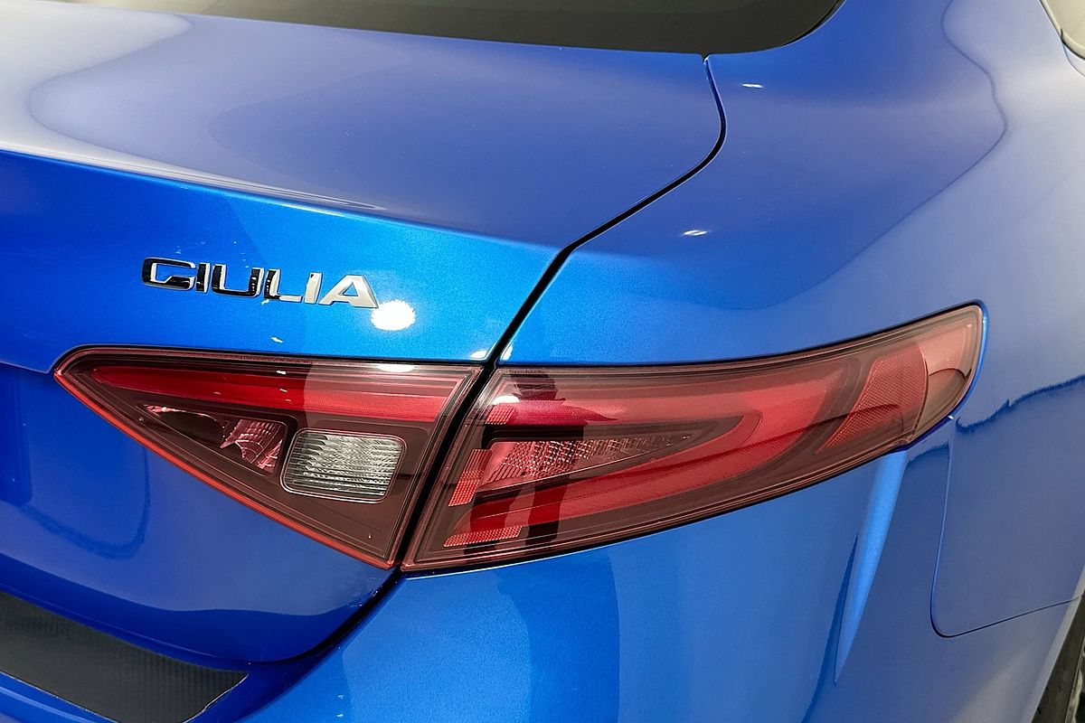2017 Alfa Romeo Giulia VELOCE 952