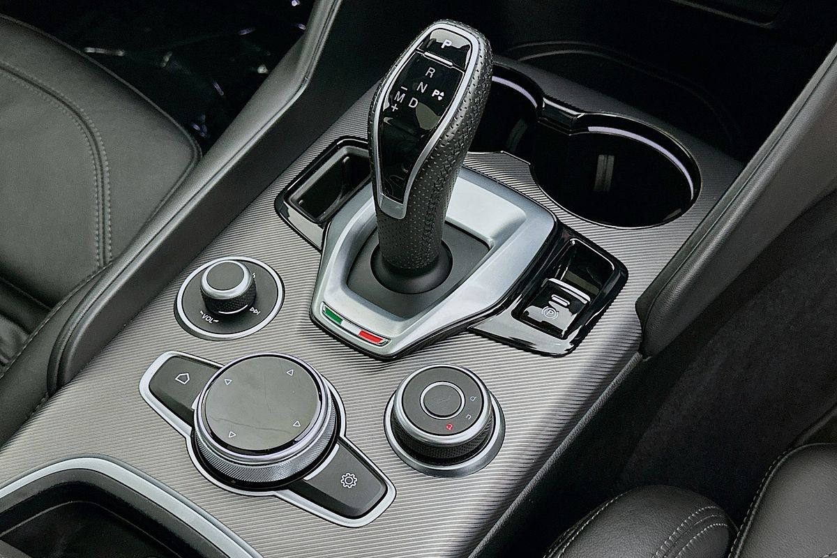 2021 Alfa Romeo Giulia VELOCE MY21