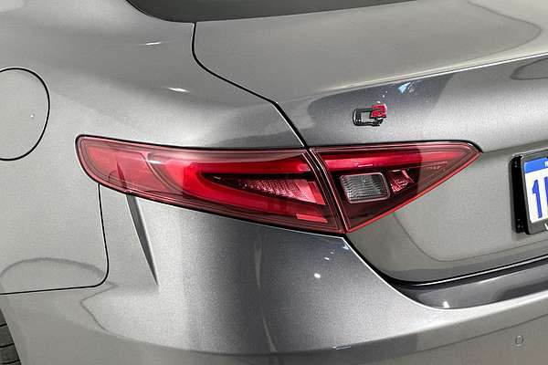 2021 Alfa Romeo Giulia VELOCE MY21