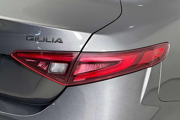 2021 Alfa Romeo Giulia VELOCE MY21