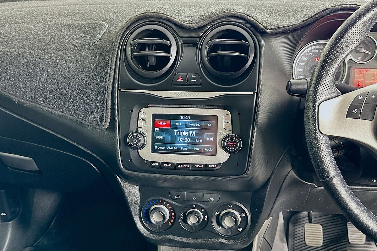 2014 Alfa Romeo MITO Series 2