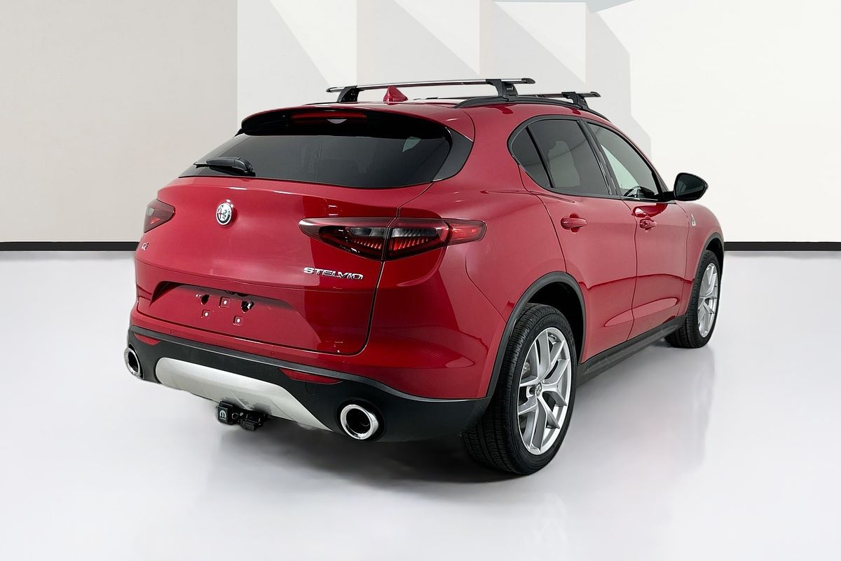 2020 Alfa Romeo STELVIO Ti 949