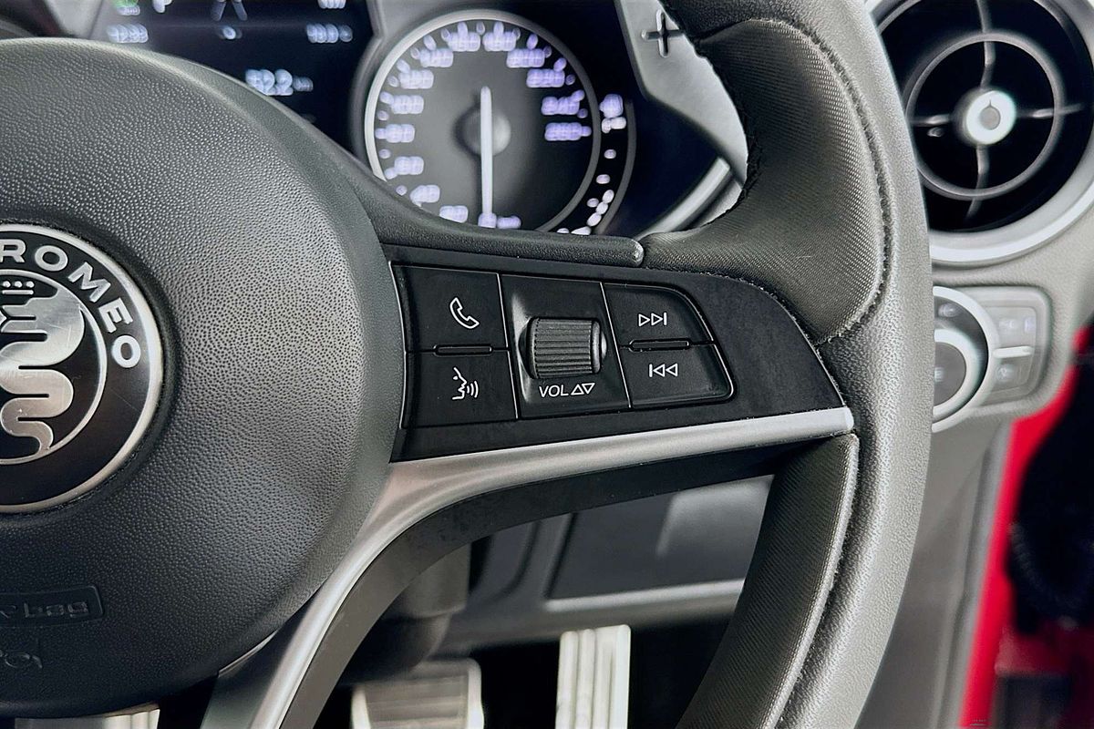 2020 Alfa Romeo STELVIO Ti 949