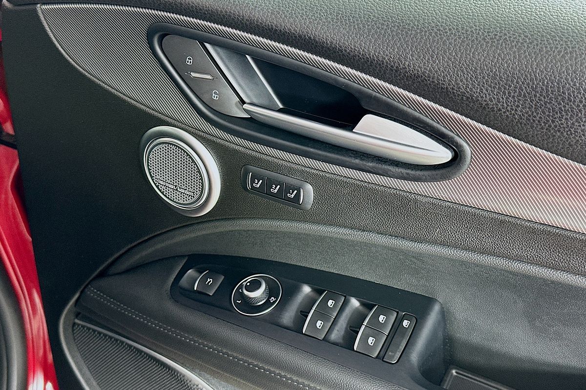 2020 Alfa Romeo STELVIO Ti 949
