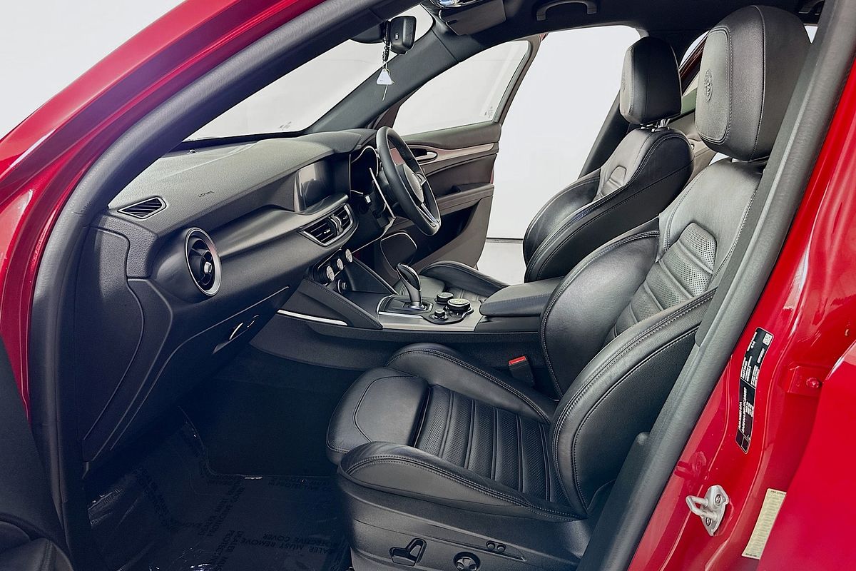 2020 Alfa Romeo STELVIO Ti 949
