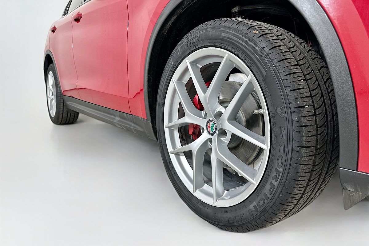 2020 Alfa Romeo STELVIO Ti 949