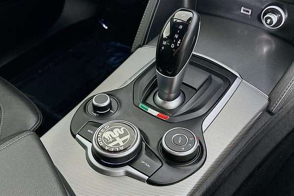 2020 Alfa Romeo STELVIO Ti 949
