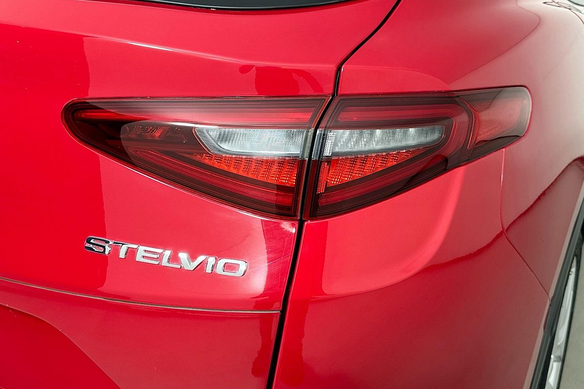 2020 Alfa Romeo STELVIO Ti 949