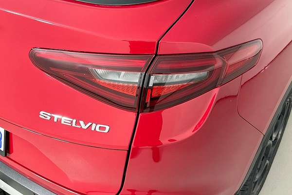 2019 Alfa Romeo STELVIO  949