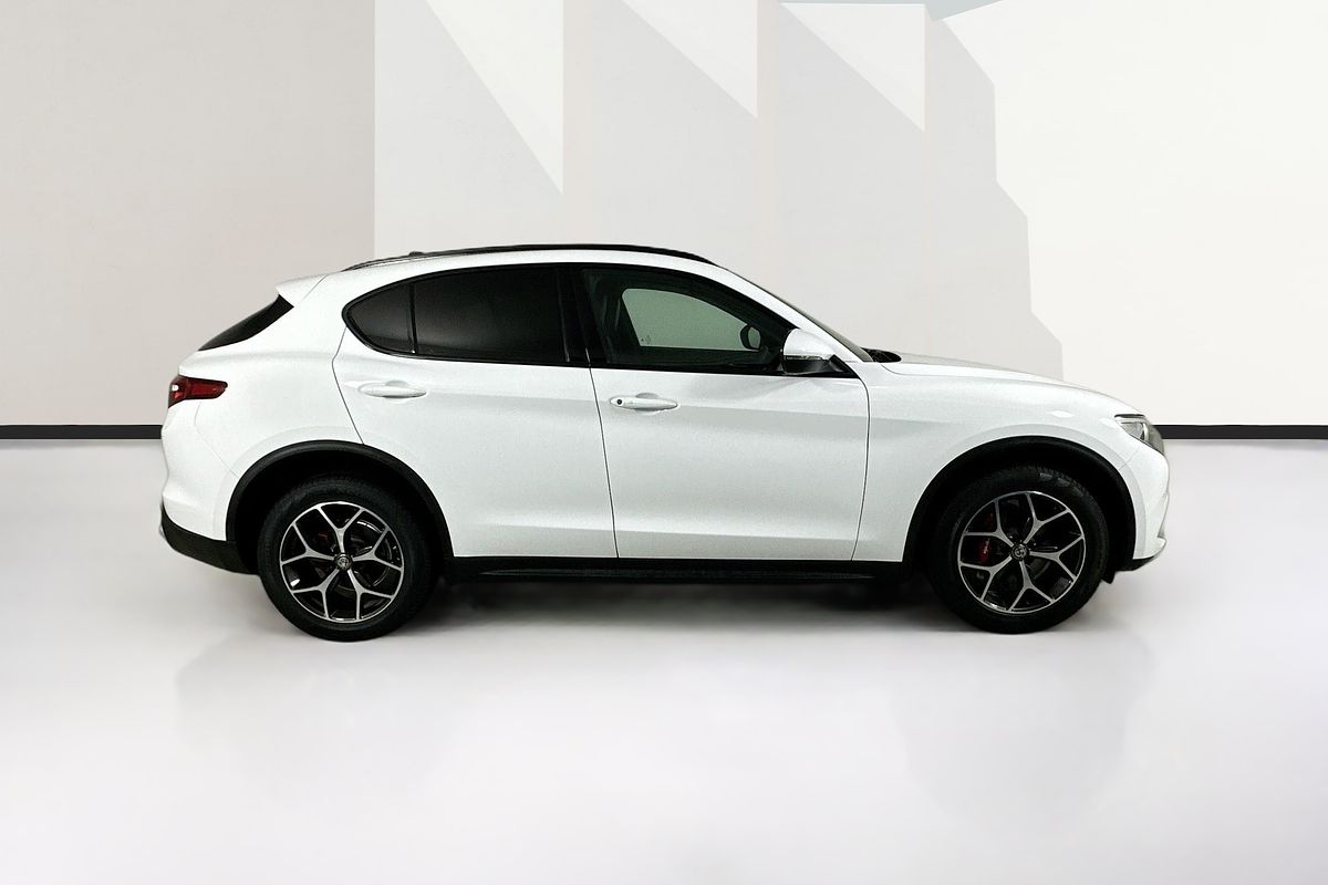 2019 Alfa Romeo STELVIO  949