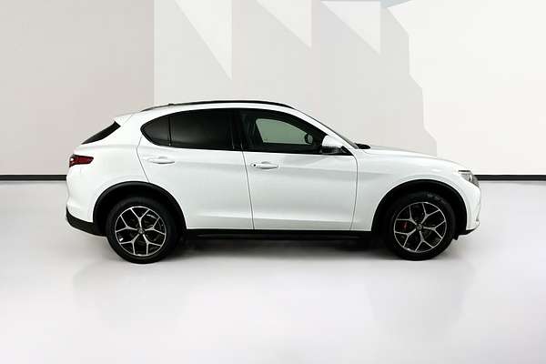 2019 Alfa Romeo STELVIO  949