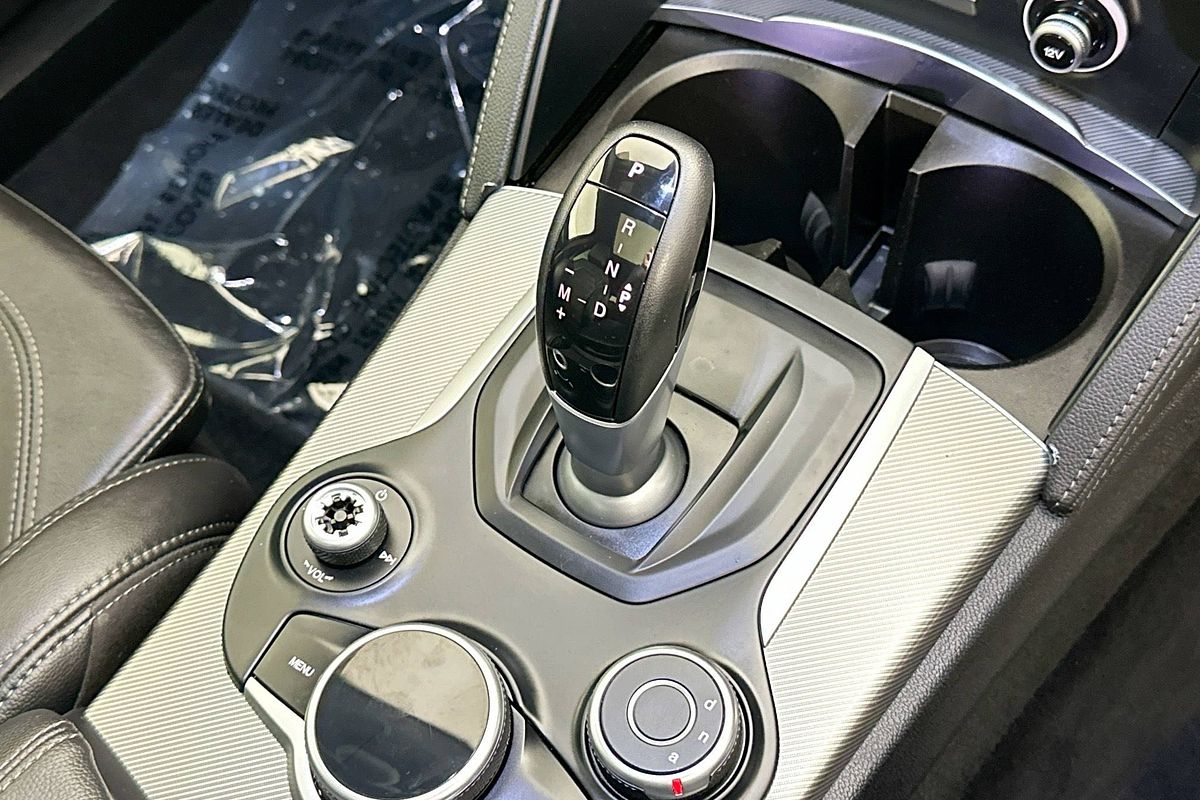 2019 Alfa Romeo STELVIO  949