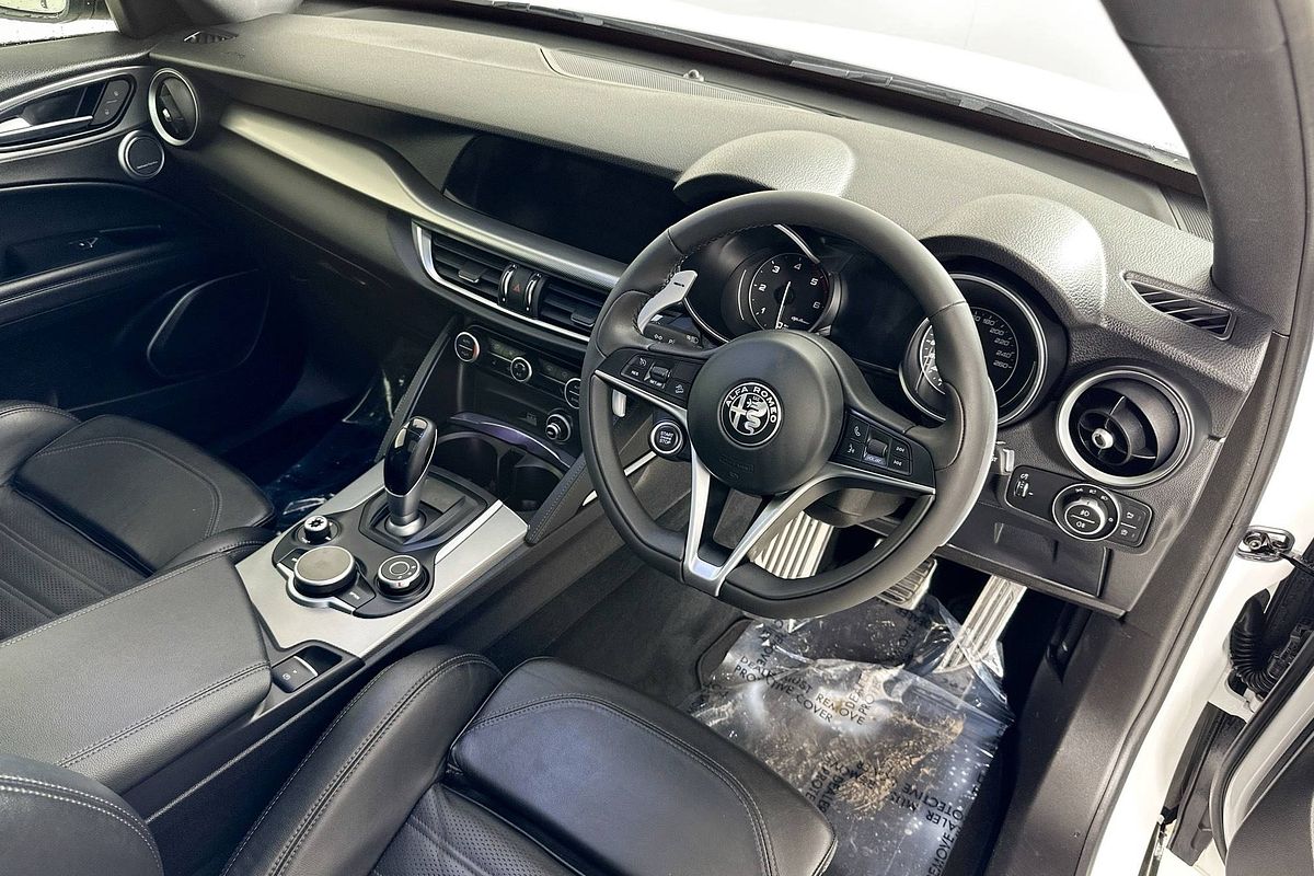 2019 Alfa Romeo STELVIO  949