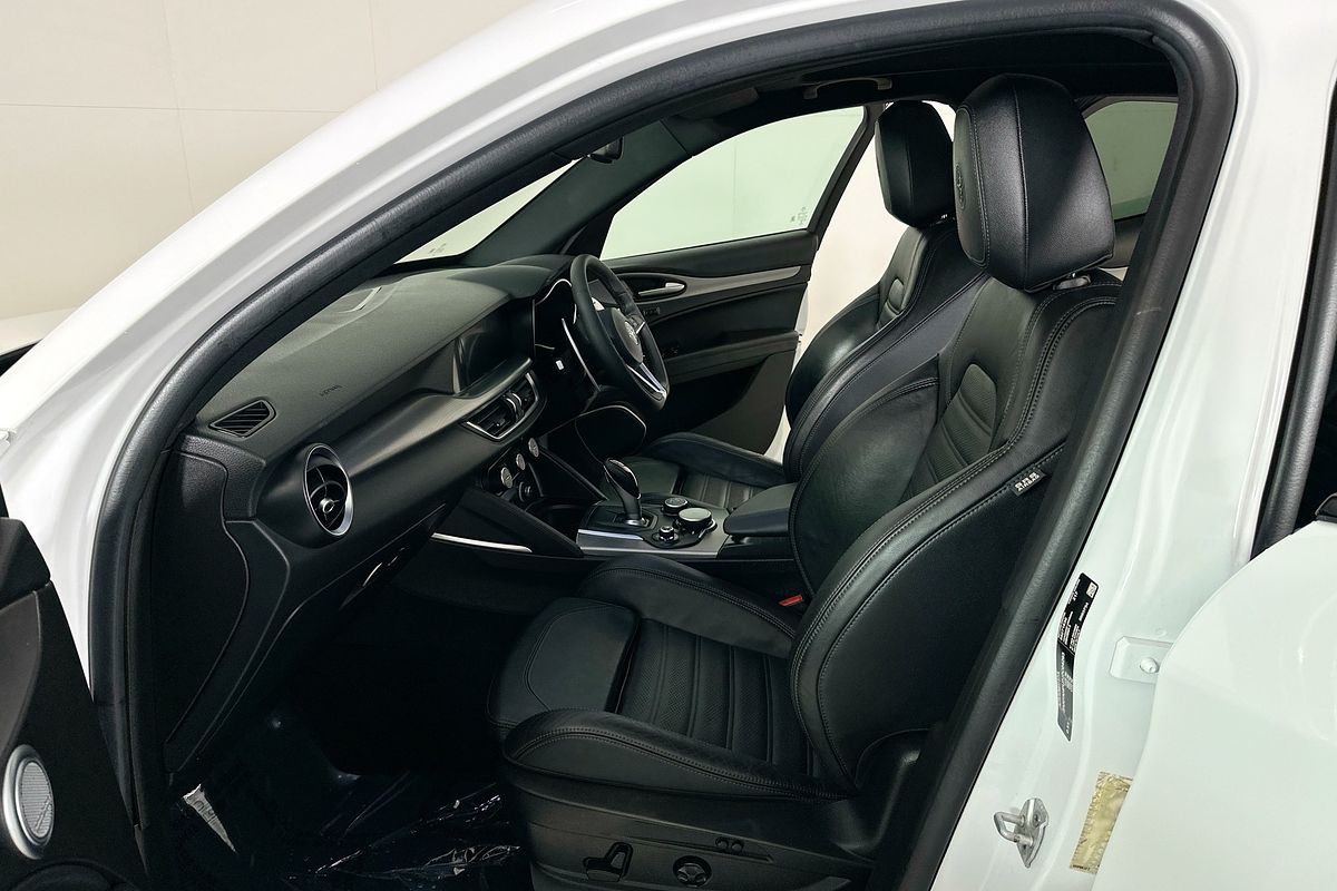 2019 Alfa Romeo STELVIO  949