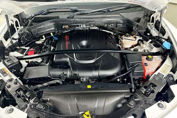 2019 Alfa Romeo STELVIO  949