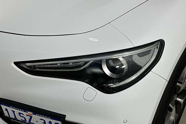 2019 Alfa Romeo STELVIO  949