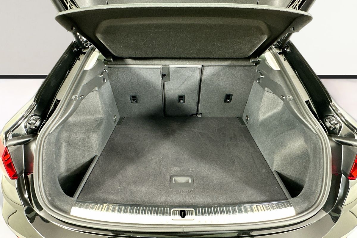 2022 Audi Q3 35 TFSI S LINE F3 MY22