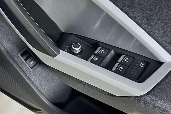 2023 Audi Q3 35 TFSI S LINE F3 MY24