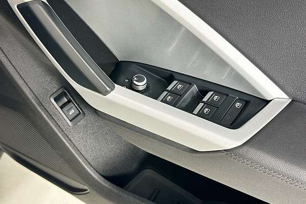 2023 Audi Q3 35 TFSI S LINE F3 MY23