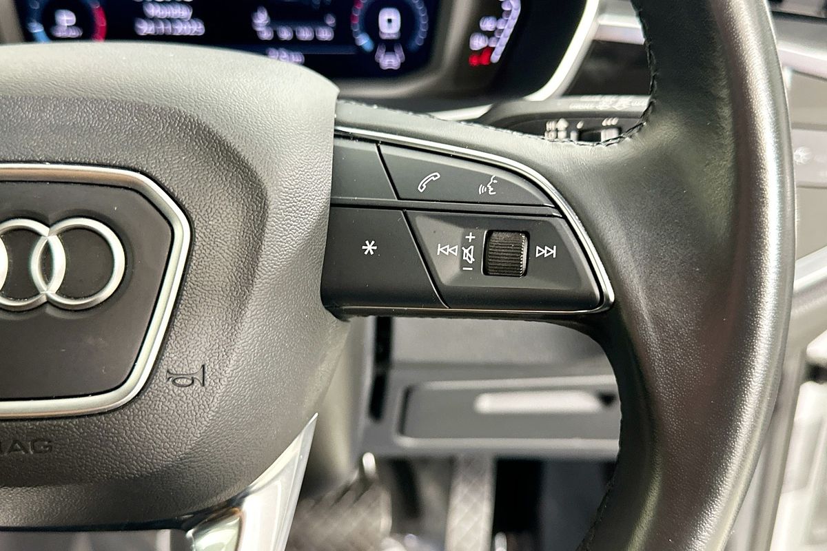 2023 Audi Q3 35 TFSI S LINE F3 MY24