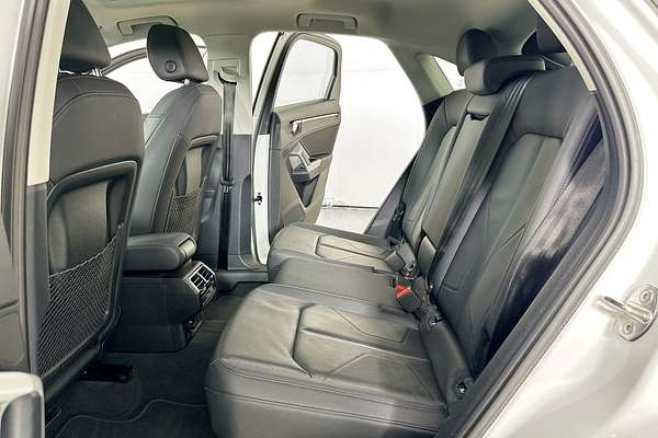 2023 Audi Q3 35 TFSI S LINE F3 MY23