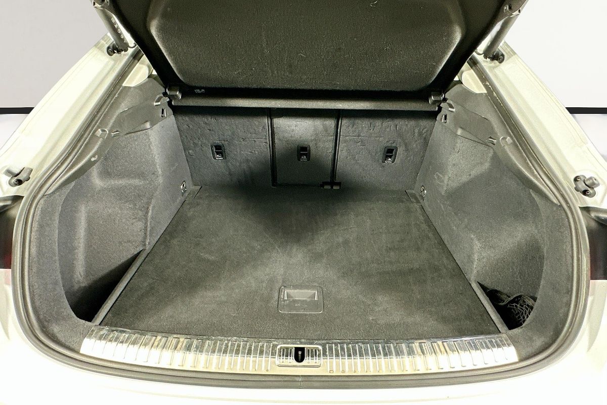 2023 Audi Q3 35 TFSI S LINE F3 MY23