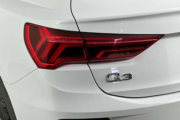 2023 Audi Q3 35 TFSI S LINE F3 MY24