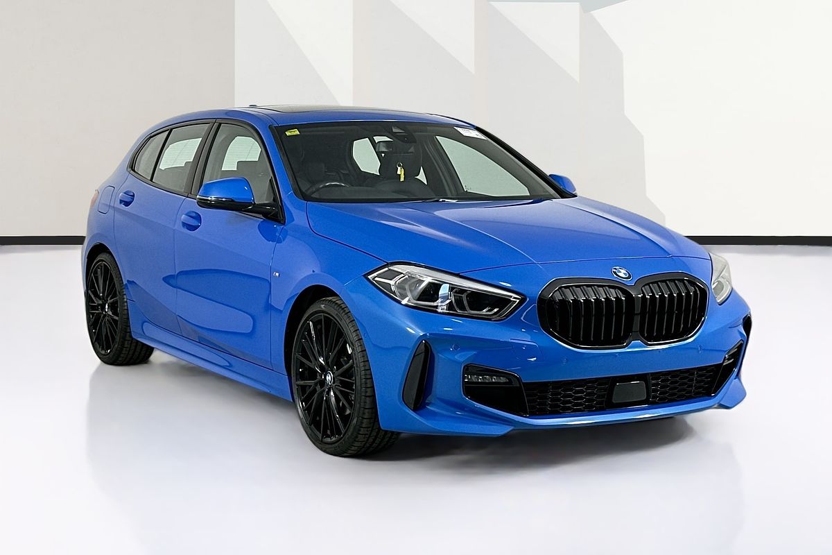 2022 BMW 1 18i M SPORT F40