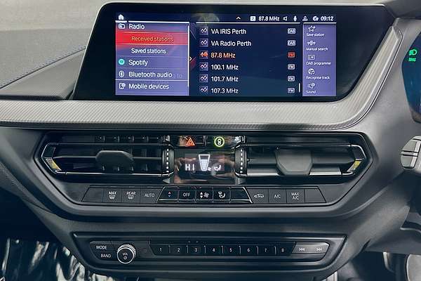 2022 BMW 1 18i M SPORT F40