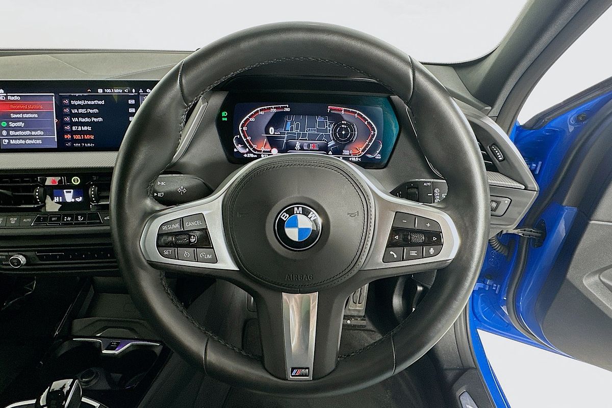 2022 BMW 1 18i M SPORT F40