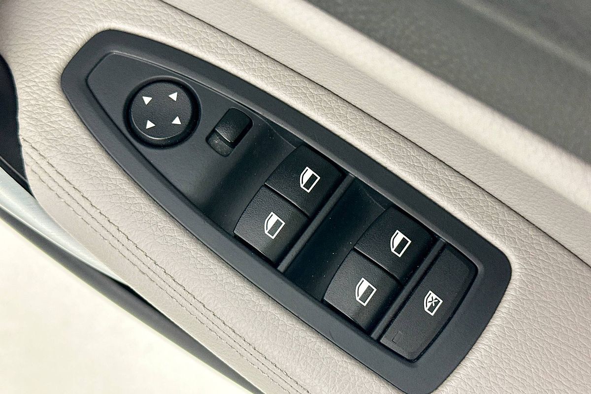 2014 BMW 1 18i F20 MY13