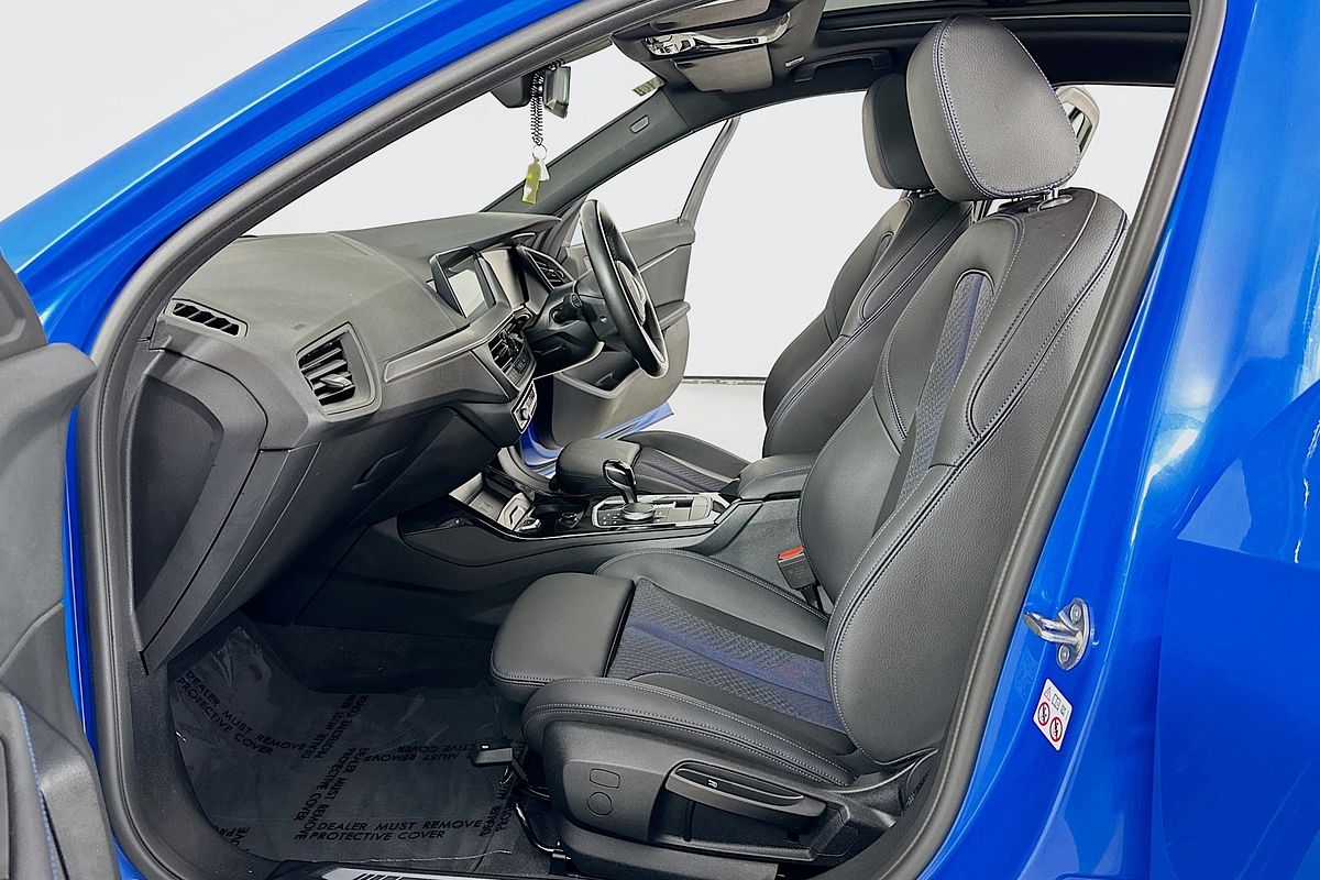 2022 BMW 1 18i M SPORT F40