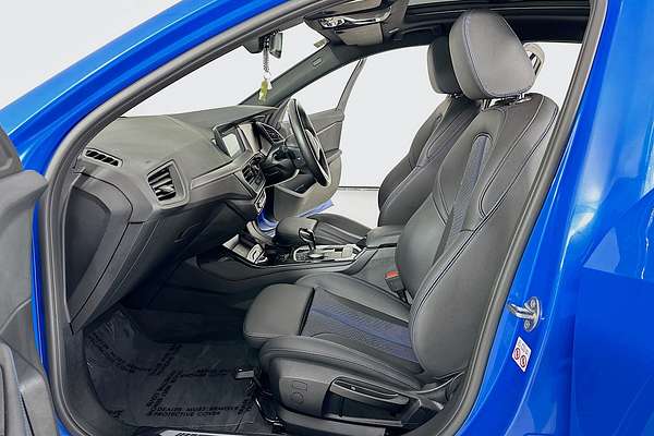 2022 BMW 1 18i M SPORT F40