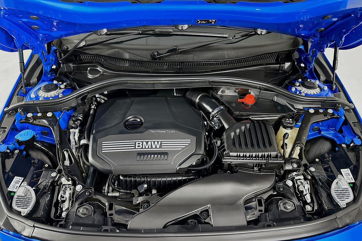 2022 BMW 1 18i M SPORT F40