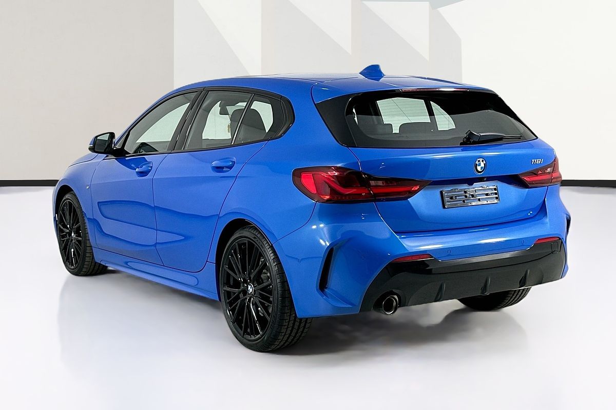 2022 BMW 1 18i M SPORT F40