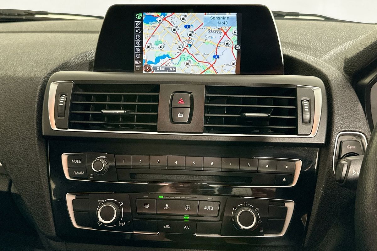 2016 BMW 1 18i SPORT LINE F20 LCI