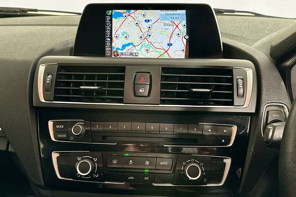 2016 BMW 1 18i SPORT LINE F20 LCI