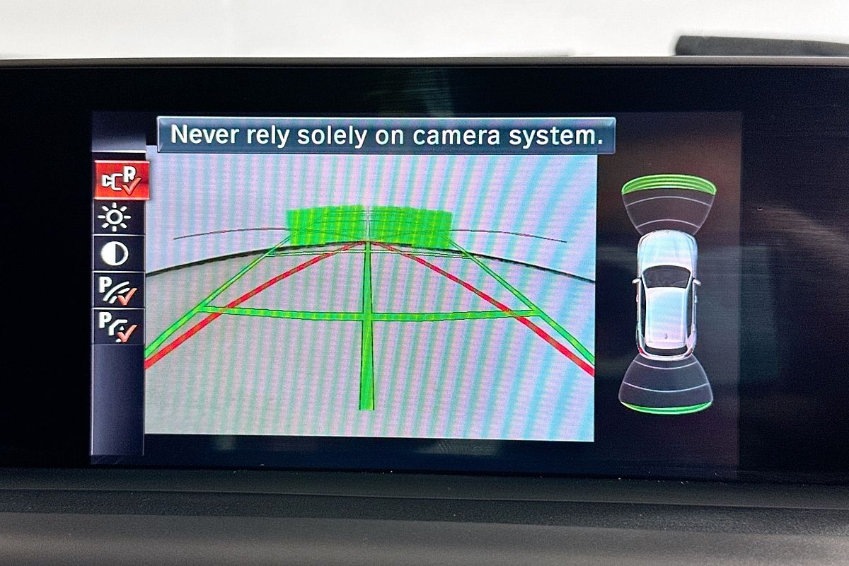 2016 BMW 1 18i SPORT LINE F20 LCI