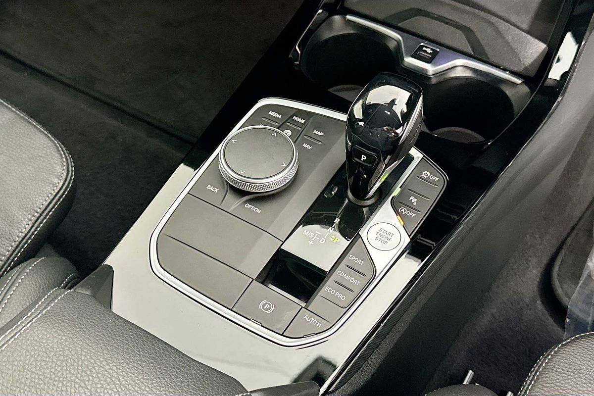 2020 BMW 1 18i M SPORT F40