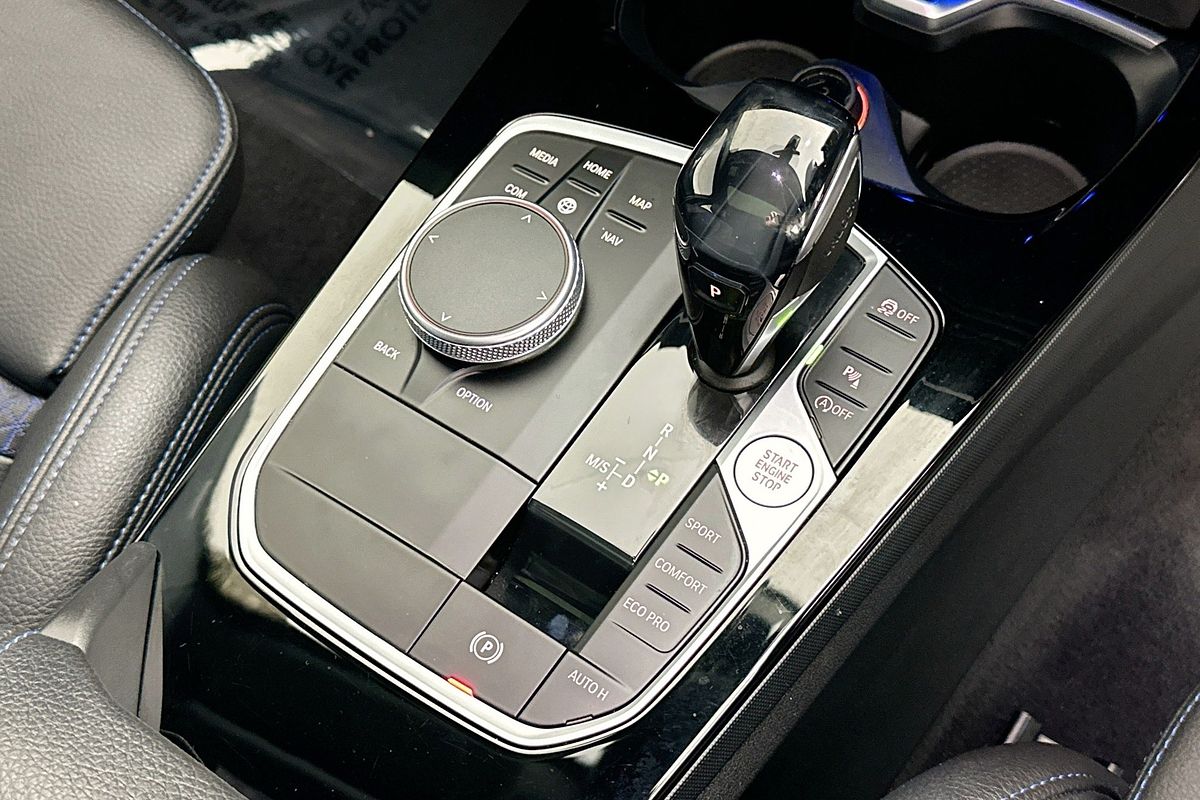 2021 BMW 1 18i M SPORT F40
