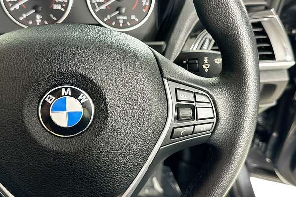 2016 BMW 1 18i SPORT LINE F20 LCI