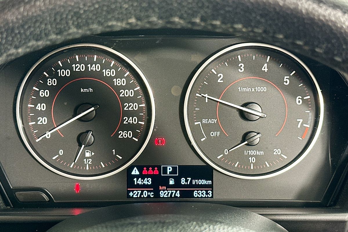 2016 BMW 1 18i SPORT LINE F20 LCI