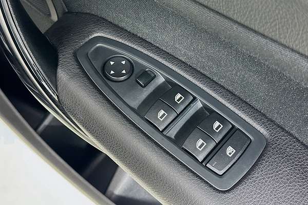 2015 BMW 1 18i SPORT LINE F20 MY15
