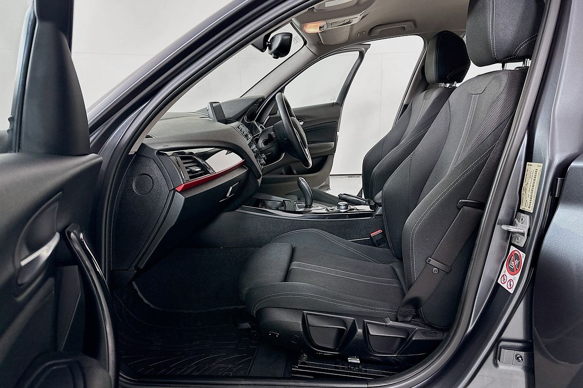 2015 BMW 1 18i SPORT LINE F20 MY15