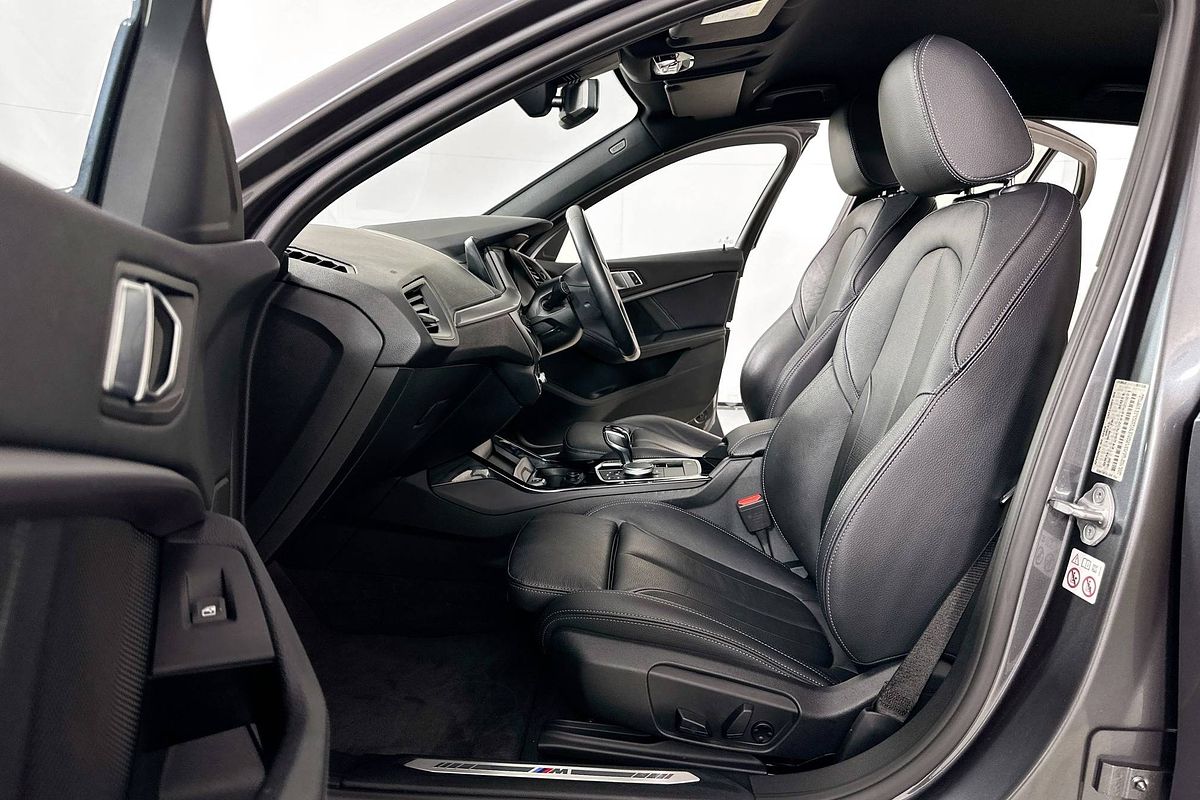 2020 BMW 1 18i M SPORT F40