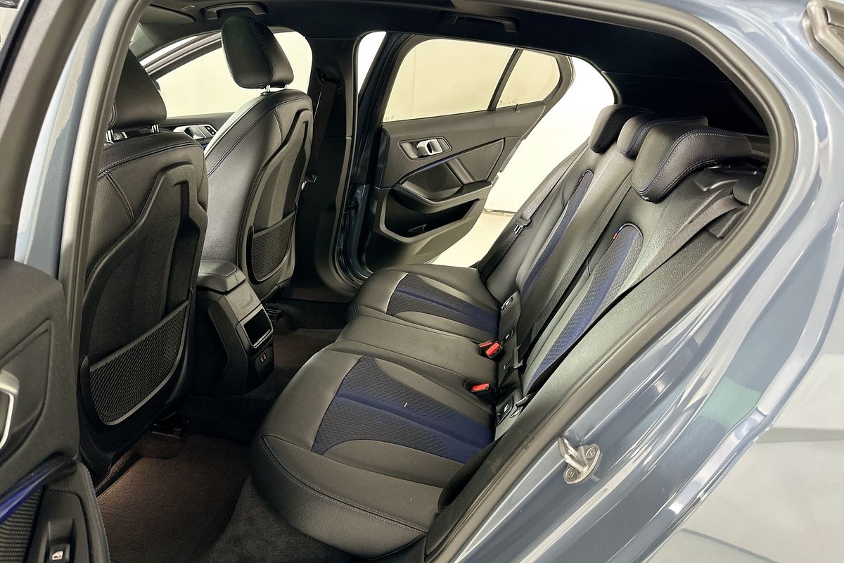 2021 BMW 1 18i M SPORT F40
