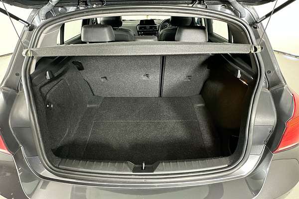 2016 BMW 1 18i SPORT LINE F20 LCI